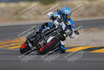 media/Sep-11-2022-SoCal Trackdays (Sun) [[81b7e951af]]/Turn 16 (945am)/